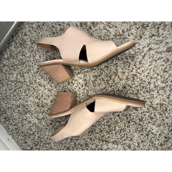 Söfft Women's Size 8 Nude Leather Slingback Block Heel Comfort Sandals - Picture 3 of 7